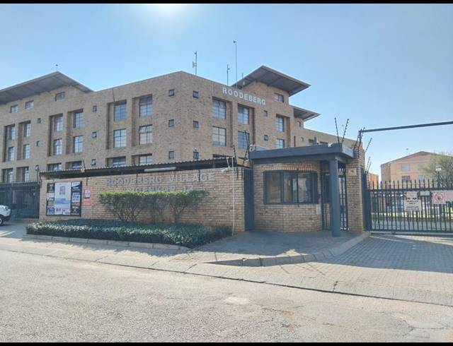 2 BEDROOM PROPERTY TO RENT IN KANNONIERS PARK